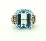 Platinring mit leuchtend blauem Aquamarin, um 1920