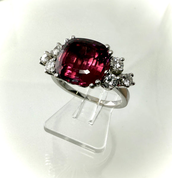 Turmalin Ring mit Brillanten