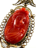 Antiker Anhänger aus Goldfiligran mit KorallenCamee, um 1830