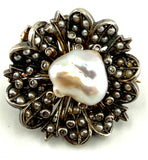 historische Brosche mit Barockperle und Diamanten