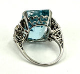 Platinring mit leuchtend blauem Aquamarin, um 1920